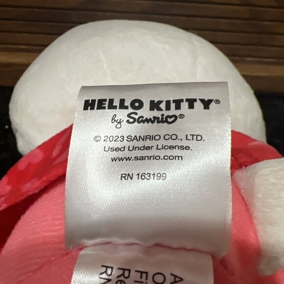 Hello Kitty Plush Stuffed Animal By Sanrio 2023 Pre-owned/ Glue On Bottom/ - Picture 6 of 10